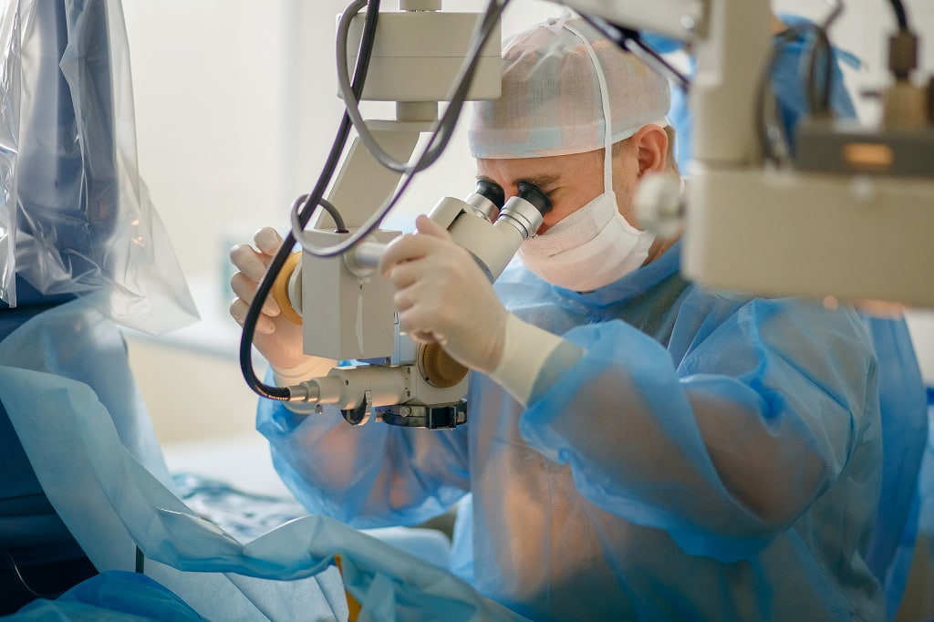 Epi-LASIK vs. LASIK Eye Surgery: Candidate Suitability