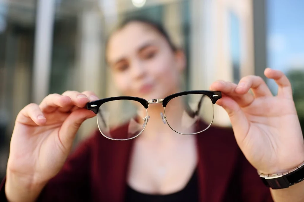 Is Astigmatism Interlinked with Eyesight?