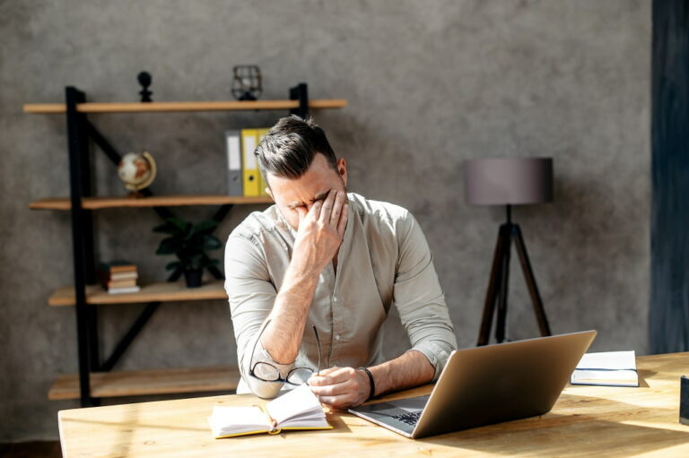 How Long After LASIK Can I Use Computer Discover Vision