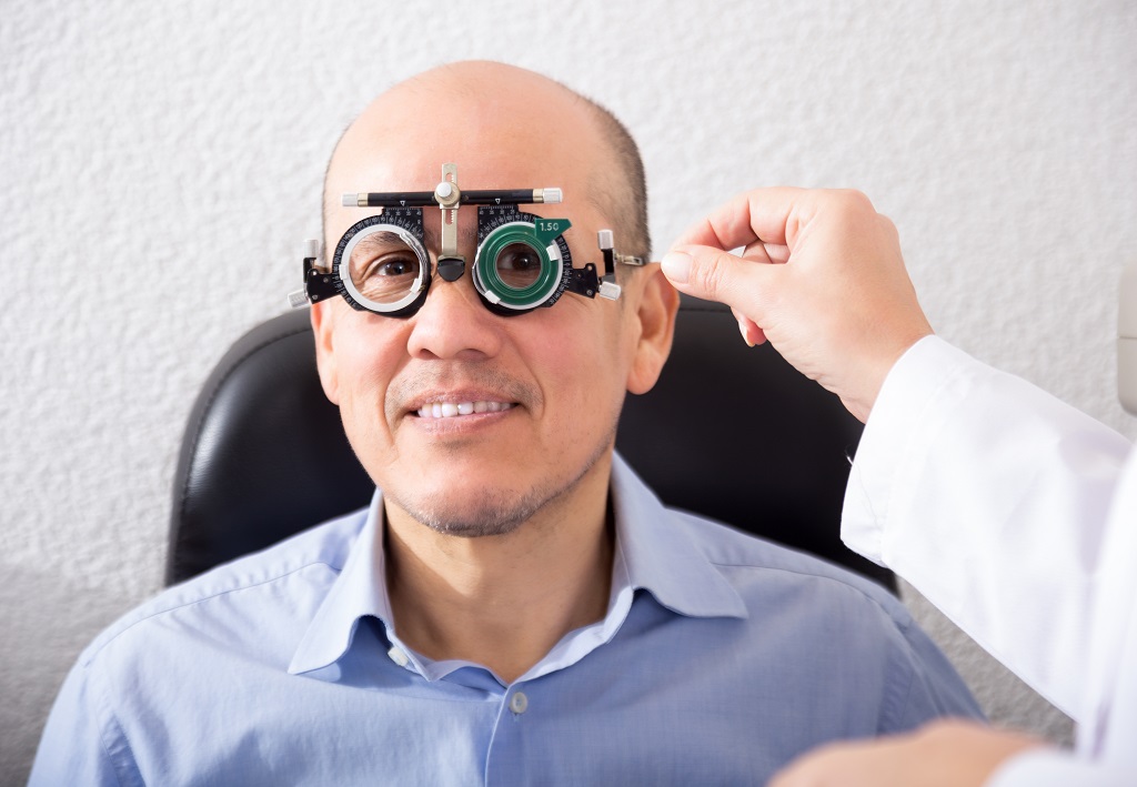 what causes cataracts