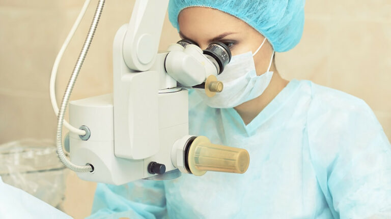 What Is the Difference Between LASIK and LASEK?